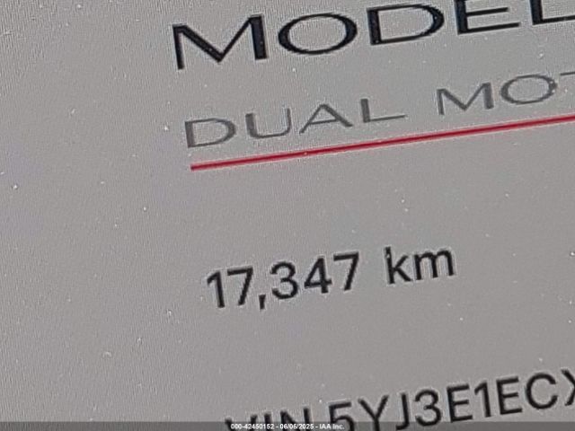 5YJ3E1ECXNF335833 Tesla 2022