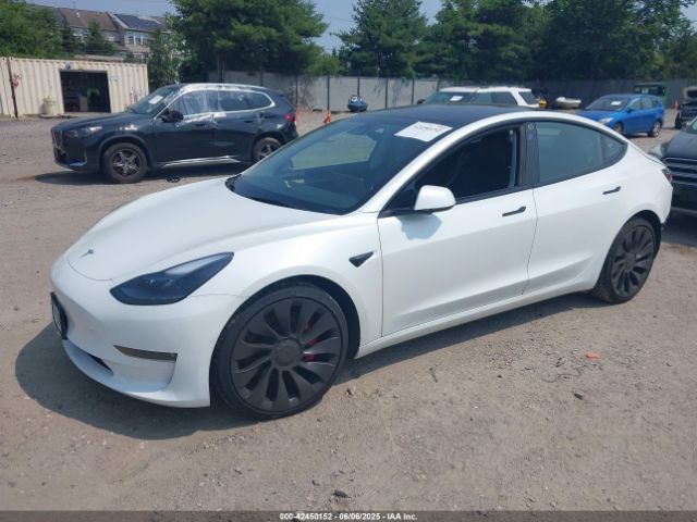 5YJ3E1ECXNF335833 Tesla 2022