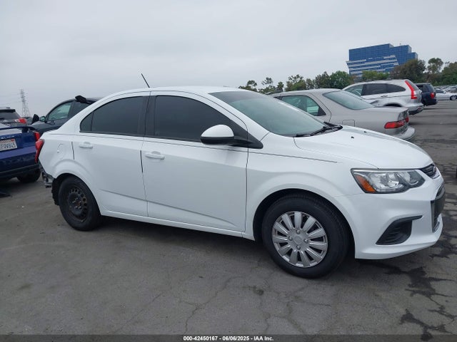 1G1JB5SHXJ4113116 Chevrolet Sonic Ls Auto