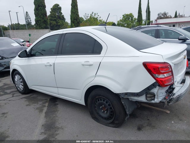 1G1JB5SHXJ4113116 Chevrolet Sonic Ls Auto