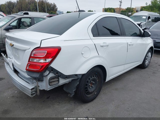1G1JB5SHXJ4113116 Chevrolet Sonic Ls Auto