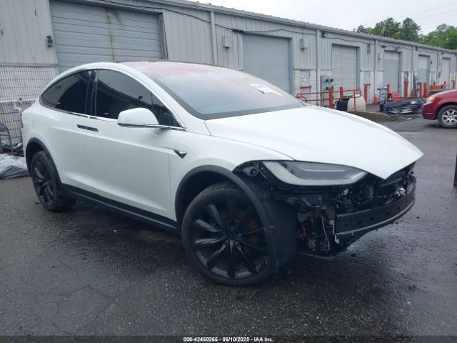 2018 TESLA MODEL X 5YJXCBE21JF141187