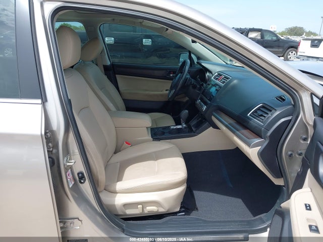 42450393 :رقم المزاد ، 4S3BNAN62H3005711 vin ، 2017 Subaru Legacy 2.5i Limited مزاد بيع