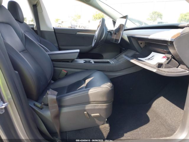 2024 TESLA MODEL Y 7SAYGDEF6RF121667 Photo 4
