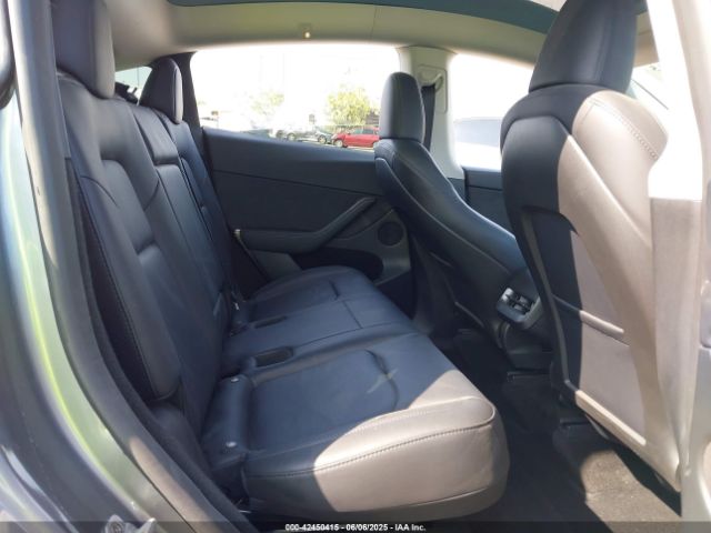 2024 TESLA MODEL Y 7SAYGDEF6RF121667 Photo 7