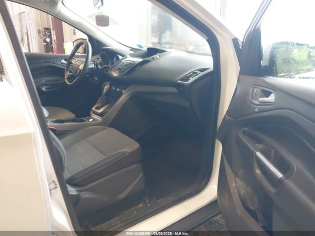 1FMCU9G92EUC28765 Ford ESCAPE SE