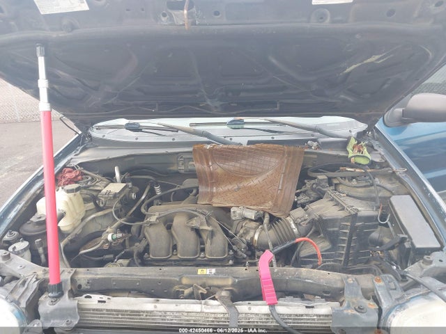 2003 Ford Escape Xls მანქანა იყიდება აუქციონზე, vin: 1FMYU021X3KA51622, აუქციონის ნომერი: 42450466