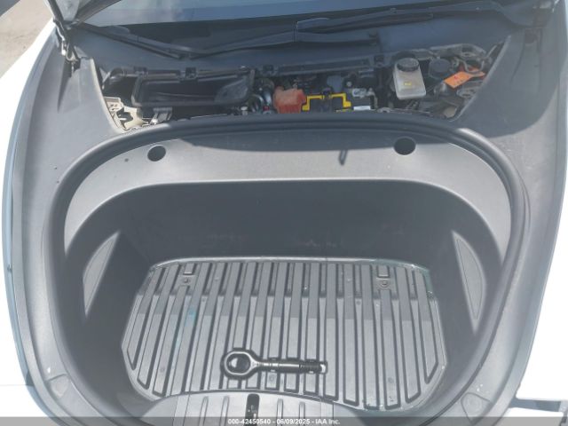 5YJ3E1EA0NF102851 Tesla MODEL 3