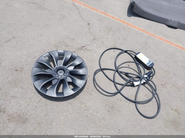 5YJ3E1EA0NF102851 Tesla MODEL 3