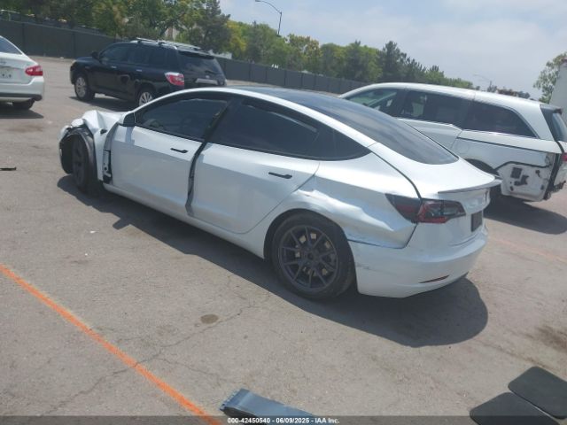 5YJ3E1EA0NF102851 Tesla MODEL 3