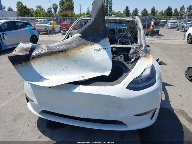 2022 TESLA MODEL Y 7SAYGDEE8NF543277 Photo 5