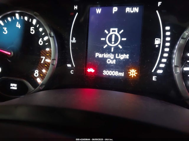 ZACNJBAB4LPL05057 Jeep Renegade Sport 4x4