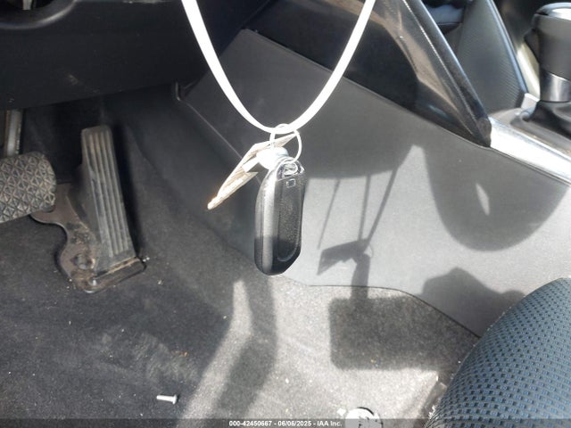 3MYDLBZV7GY108765 Scion p5v