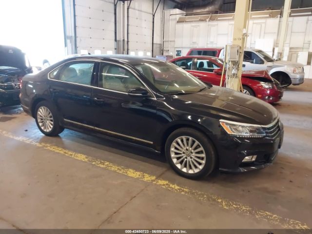2017 VOLKSWAGEN PASSAT 1VWBT7A30HC019849