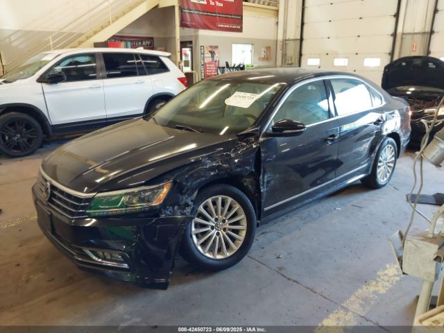 2017 VOLKSWAGEN PASSAT 1VWBT7A30HC019849 Photo 1