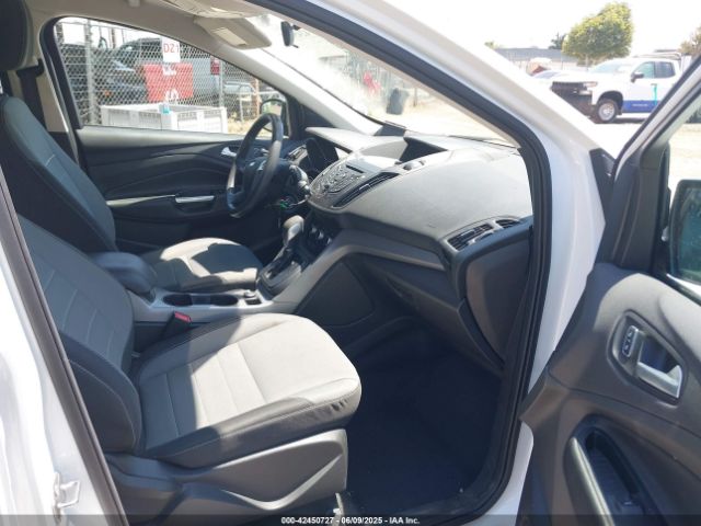 1FMCU0G71FUA43568 Ford ESCAPE SE