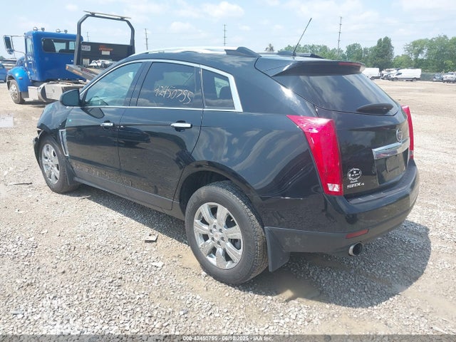 2016 CADILLAC SRX 3GYFNEE31GS569108 Photo 2