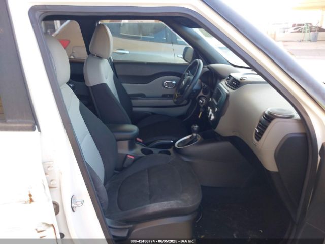 KNDJN2A2XH7469178 KIA Soul