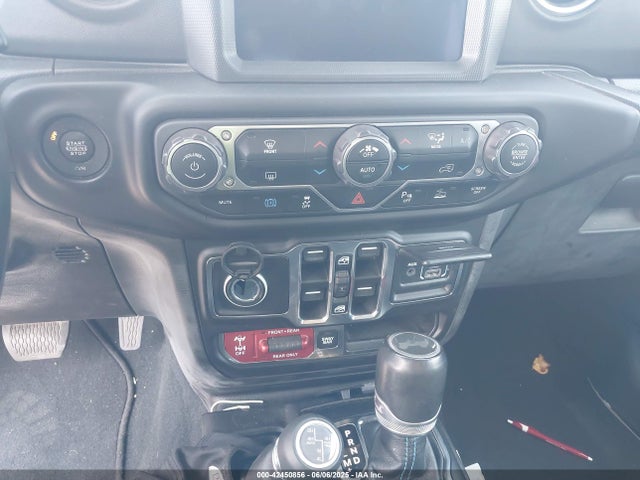 1C4JJXR66NW108435 Jeep 2022