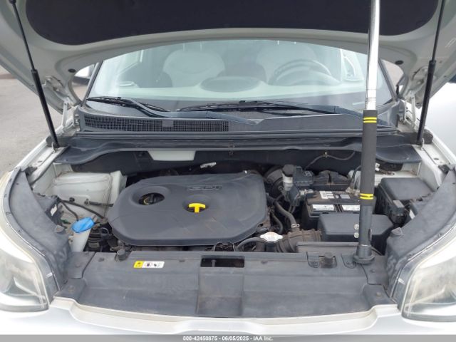 KNDJP3A50F7769772 KIA SOUL +