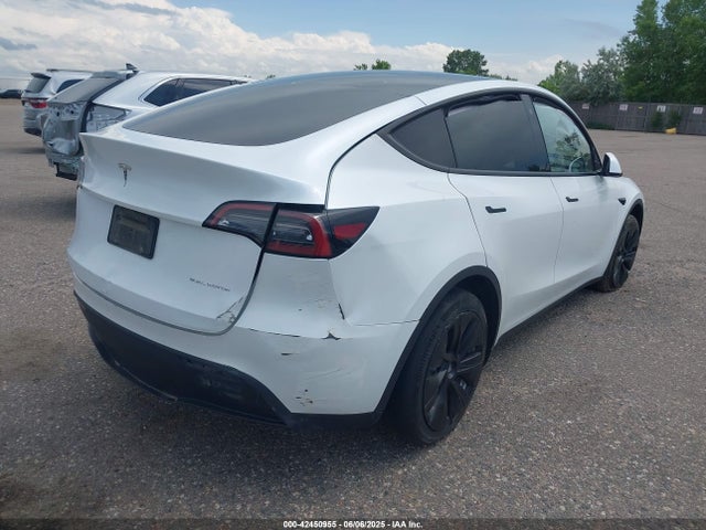 2023 TESLA MODEL Y 7SAYGDEE0PA109094 Photo 3