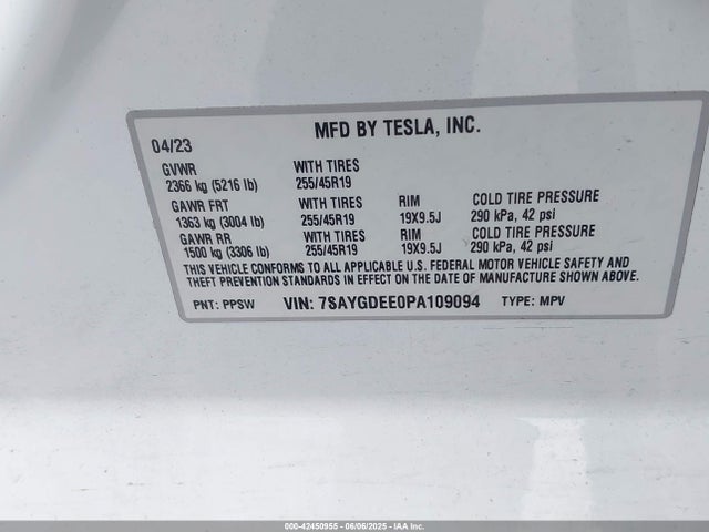 2023 TESLA MODEL Y 7SAYGDEE0PA109094 Photo 8