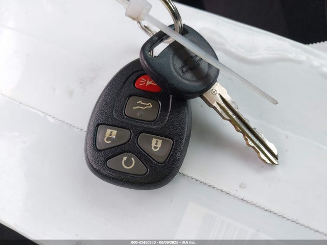 1GNKRJKD8EJ125244 Chevrolet llt
