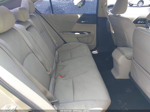 1HGCR2F38GA146636 Honda k24w1