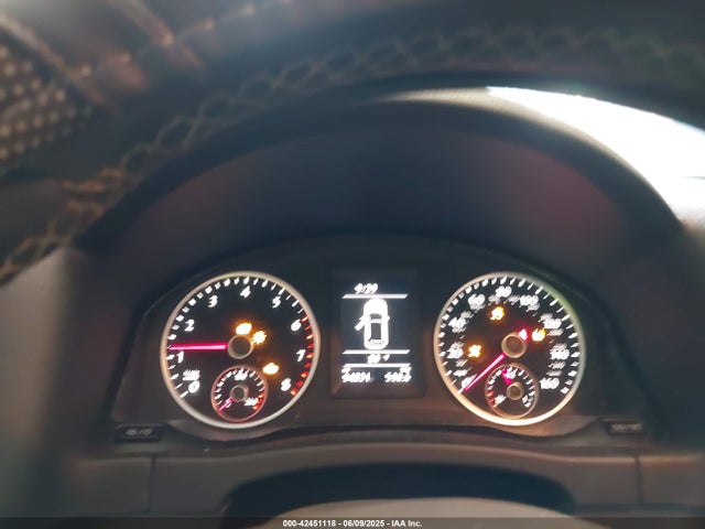 WVGBV7AX5GW584476 Volkswagen 2016