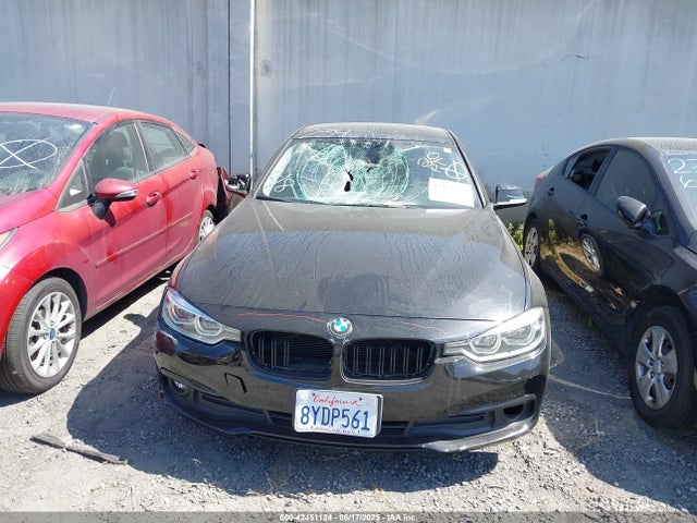 BMW 320i 2018 WBA8A9C50JAH12595 Image 13