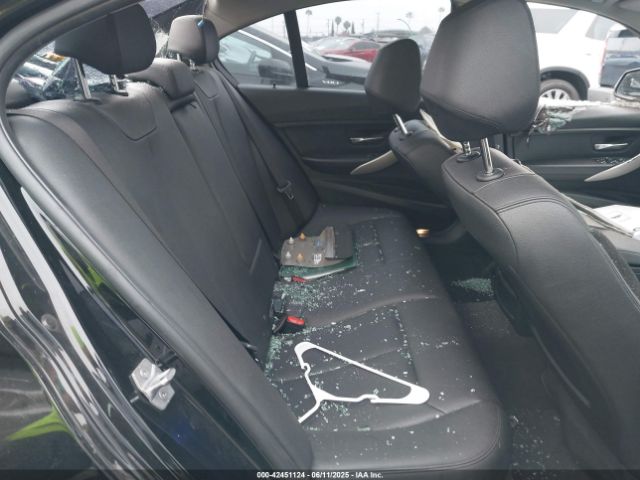 2018 BMW 320I WBA8A9C50JAH12595 Photo 7