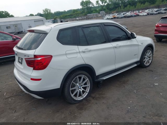 2016 BMW X3 5UXWX9C53G0D70484 Photo 3