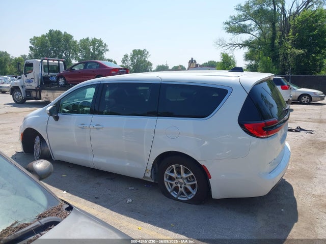 Chrysler Pacifica Touring L 2023 2C4RC1BG9PR624944 Image 14