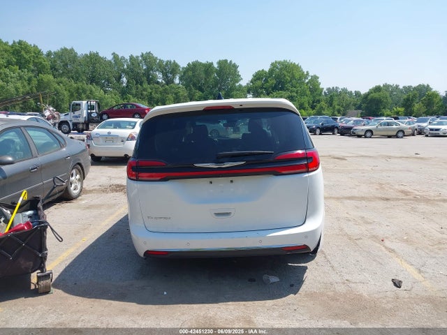 Chrysler Pacifica Touring L 2023 2C4RC1BG9PR624944 Image 16