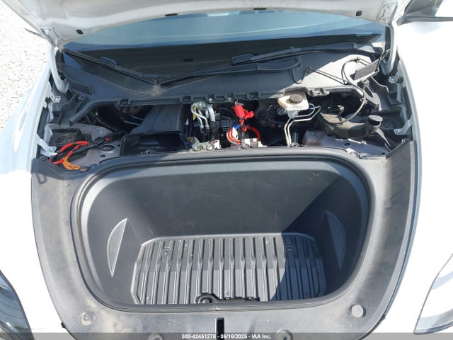 7SAYGDEF9NF400265 Tesla 2022