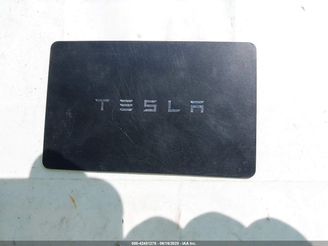 7SAYGDEF9NF400265 Tesla 2022