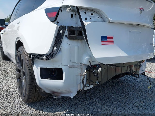 7SAYGDEF9NF400265 Tesla 2022