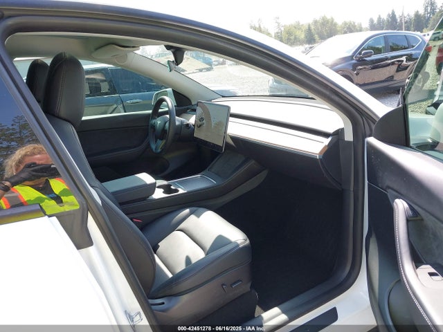 7SAYGDEF9NF400265 Tesla 2022