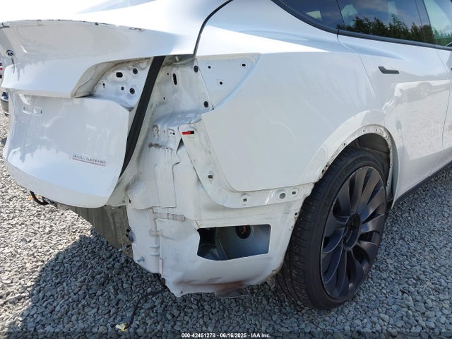 7SAYGDEF9NF400265 Tesla 2022