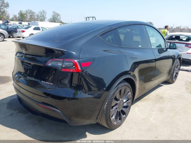 2021 TESLA MODEL Y 5YJYGDEF1MF092889 Photo 3