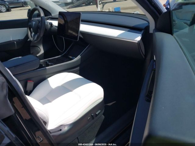 2021 TESLA MODEL Y 5YJYGDEF1MF092889 Photo 4