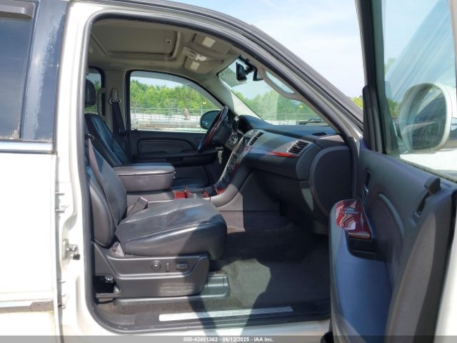 2007 CADILLAC ESCALADE ESV 1GYFK66847R396373 Photo 4