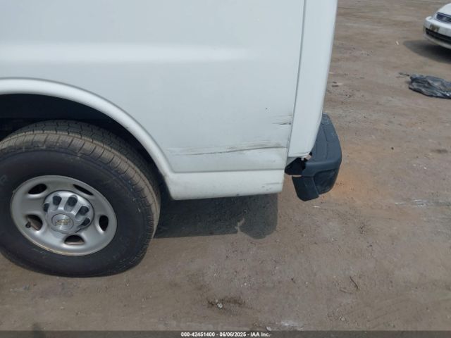 1GCWGAFP6M1206374 Chevrolet Express Cargo Rwd 2500 Regular Wheelbase Wt