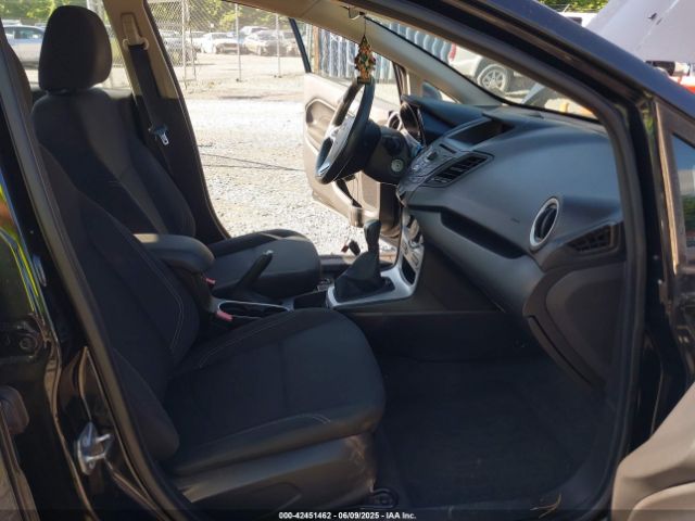 3FADP4BE2FM132430 Ford FIESTA SE