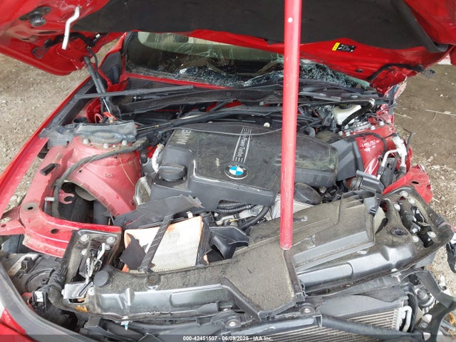 WBA8E1G30HNU17639 BMW 320i