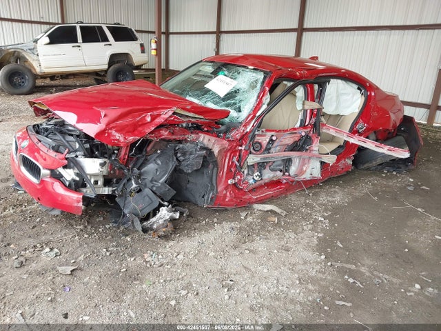 WBA8E1G30HNU17639 BMW 320i