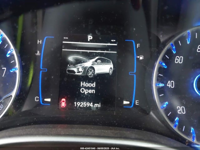 Chrysler Pacifica Touring L 2018 2C4RC1BG0JR142225 Image 15