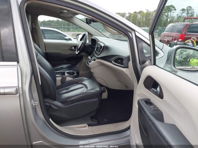 Chrysler Pacifica Touring L 2018 2C4RC1BG0JR142225 Image 5