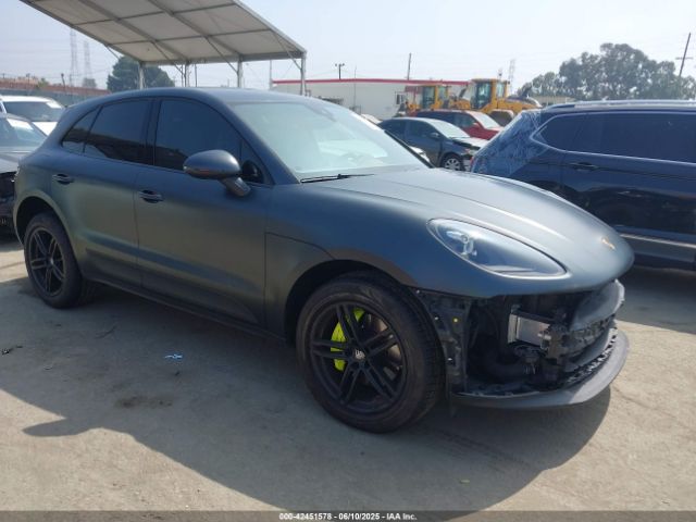 2021 PORSCHE MACAN WP1AA2A55MLB14375