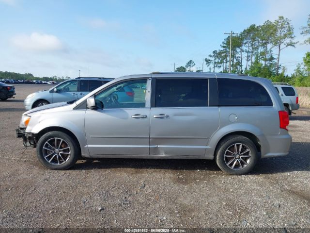 2C4RDGCG4HR852608 Dodge Grand Caravan Sxt
